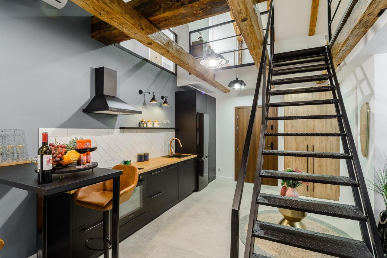 Lumina 2-Level Apartment With Balcony Łódź Dış mekan fotoğraf